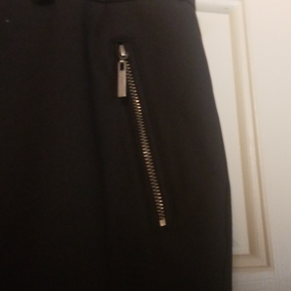 Pants - Picture 2 of 4